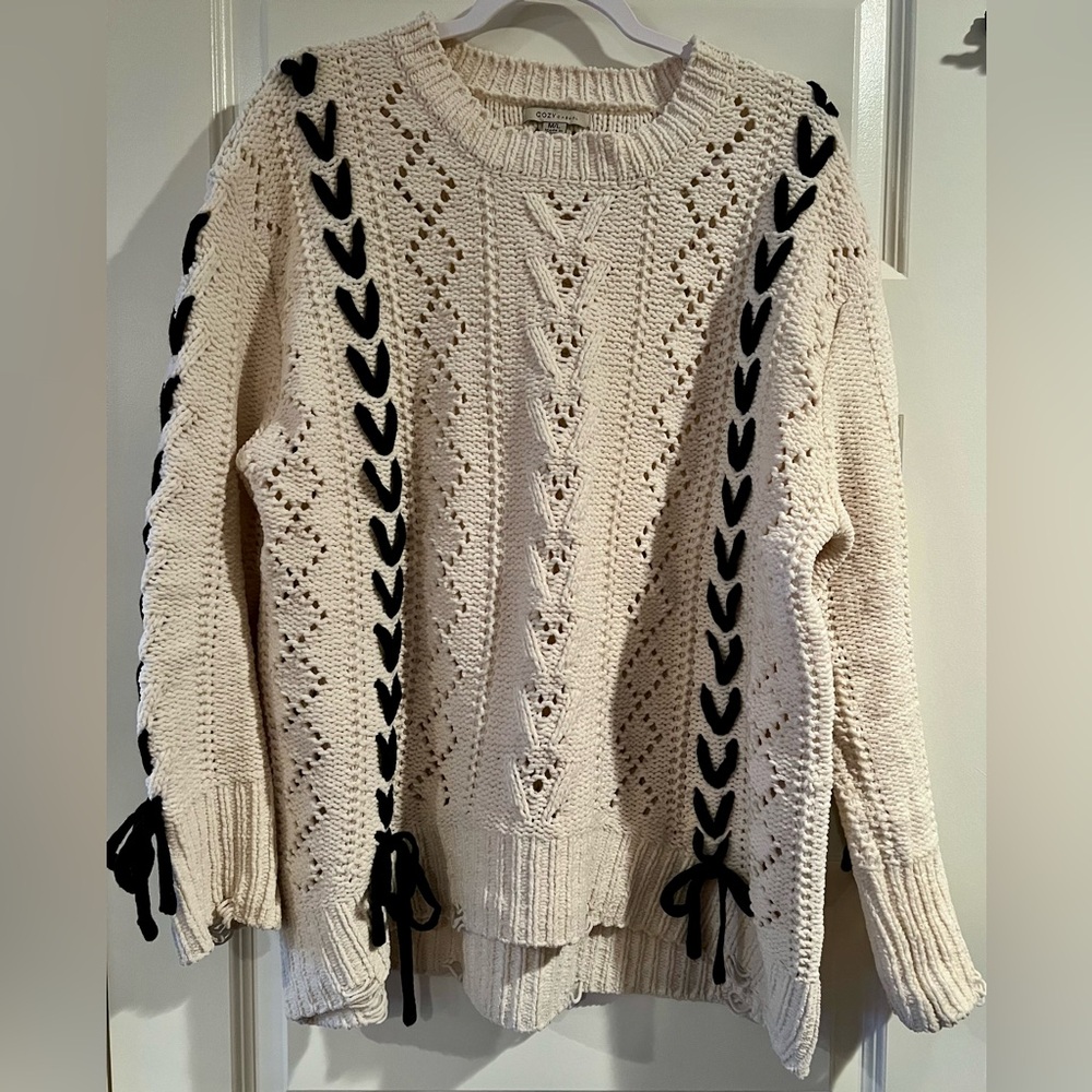 COZY Casual Chunky Knit Sweater w/ Blk Braided Laces SZ M/L